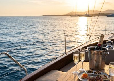 Champagne a bordo de velero
